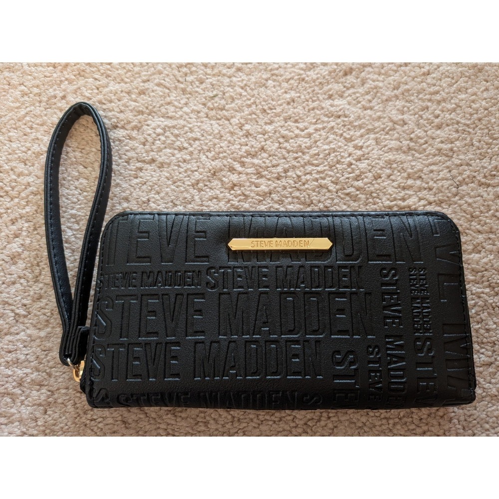 Steve Madden Black Embossed Logo Zip Around‎ Continental Wallet Wristlet Clutch